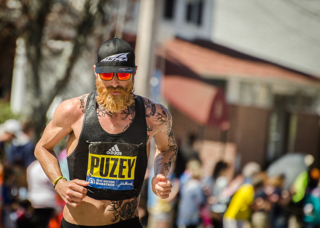 Tommy Puzey, do coma induzido por um cancro raro a terminar a Maratona