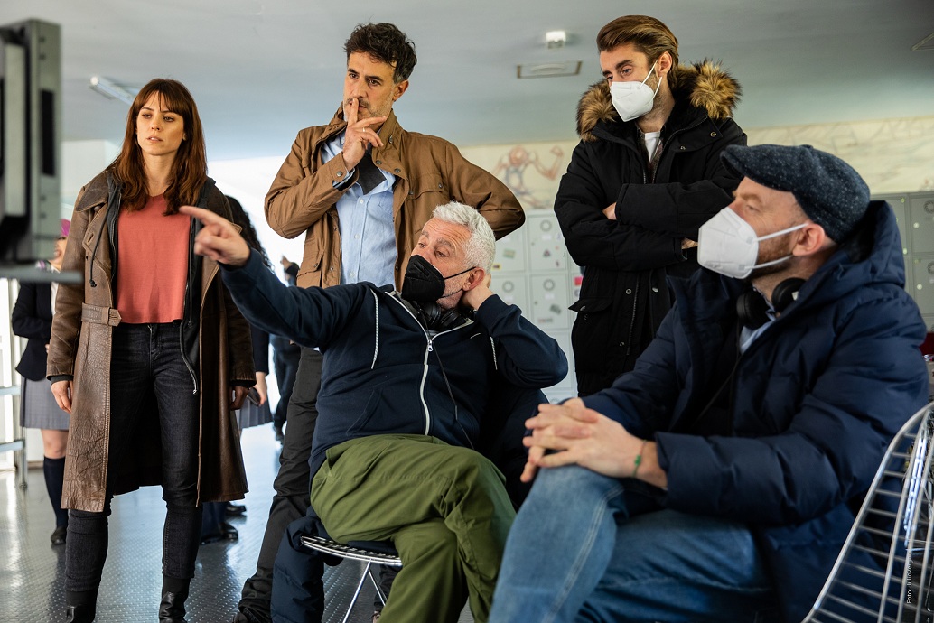 Maggie Civantos y Esteban Meloni protagonizarán Express