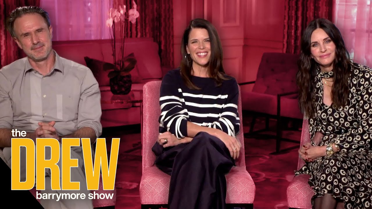 Drew Barrymore reúne a Neve Campbell, Courteney Cox y David Arquette