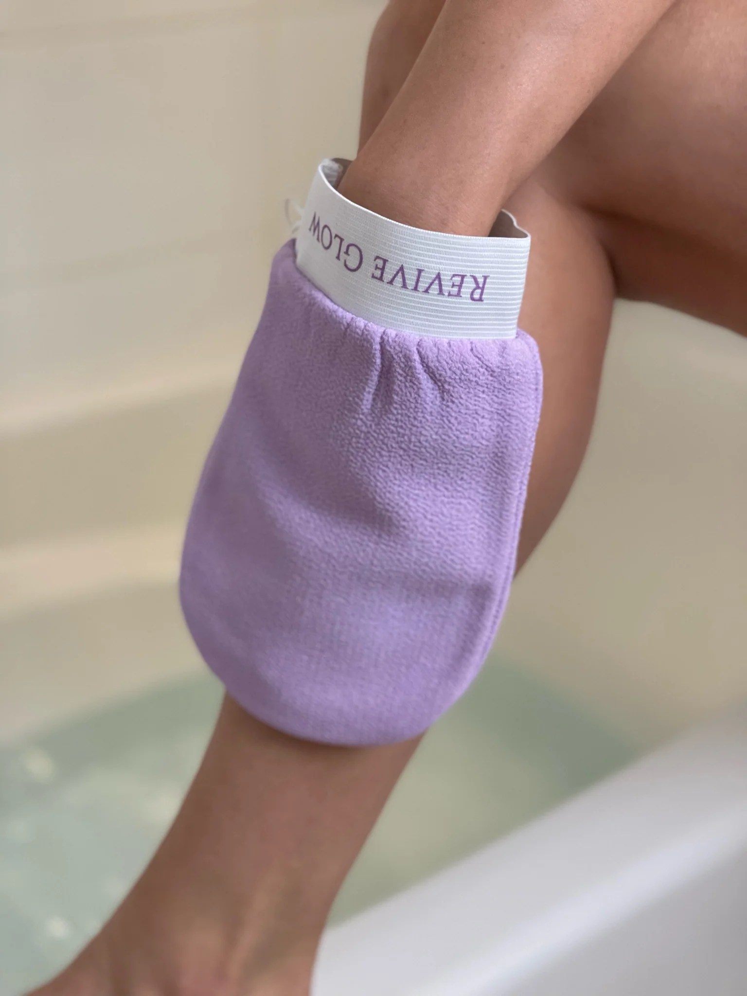 Revive Glow Exfoliating Glove Gentle Exfoliating Glove Revive Glow