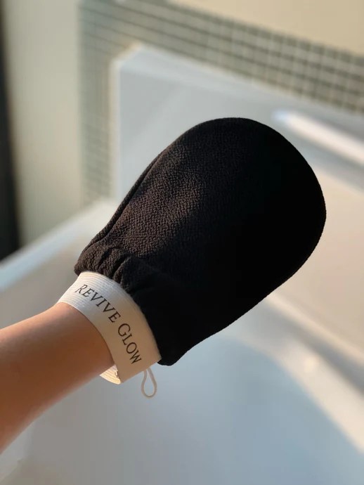 Revive Glow Gentle Exfoliating Glove
