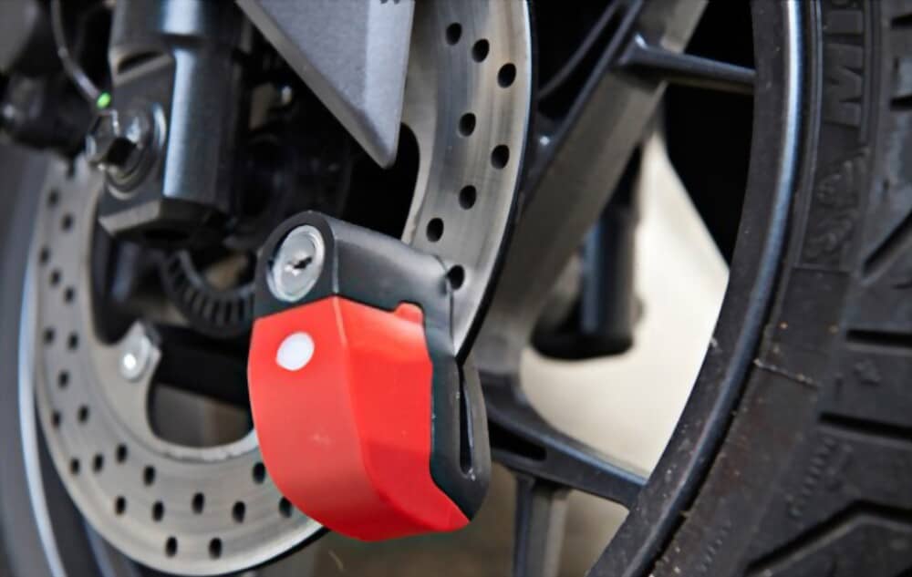 How to Lock Your Motorcycle for More Safe and Secure?