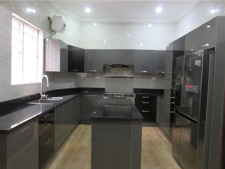 Kitchen Rewa Woods