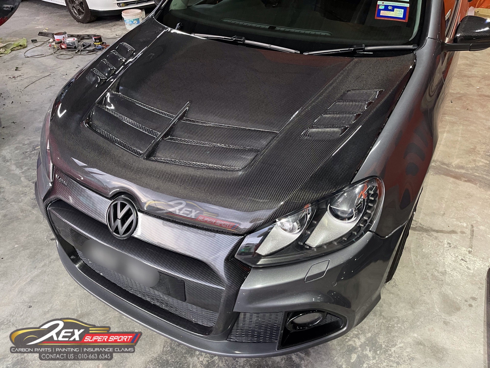 Golf MK6 / Hood Varis Carbon Rexsupersport Specializes In