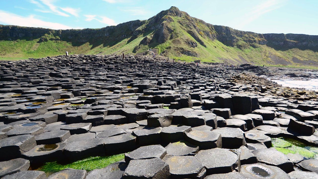 Ireland with Locals Giants Causeway Tour (1day) Booking