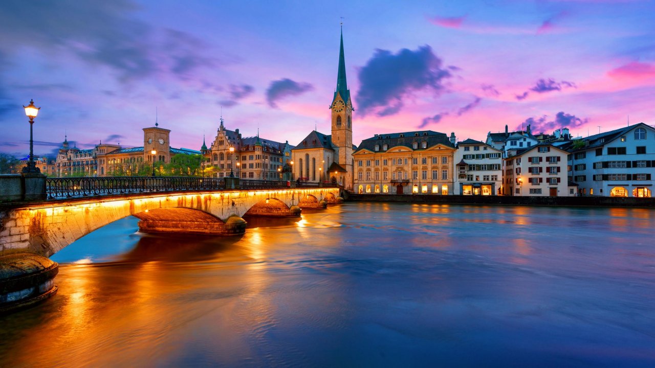 WOW ZURICH TOURS LINDT Home of Chocolate, Cruise On Lake Zurich And