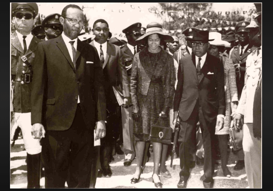 Référendum du 14 juin 1964 99,99 OUI en faveur de la modification de