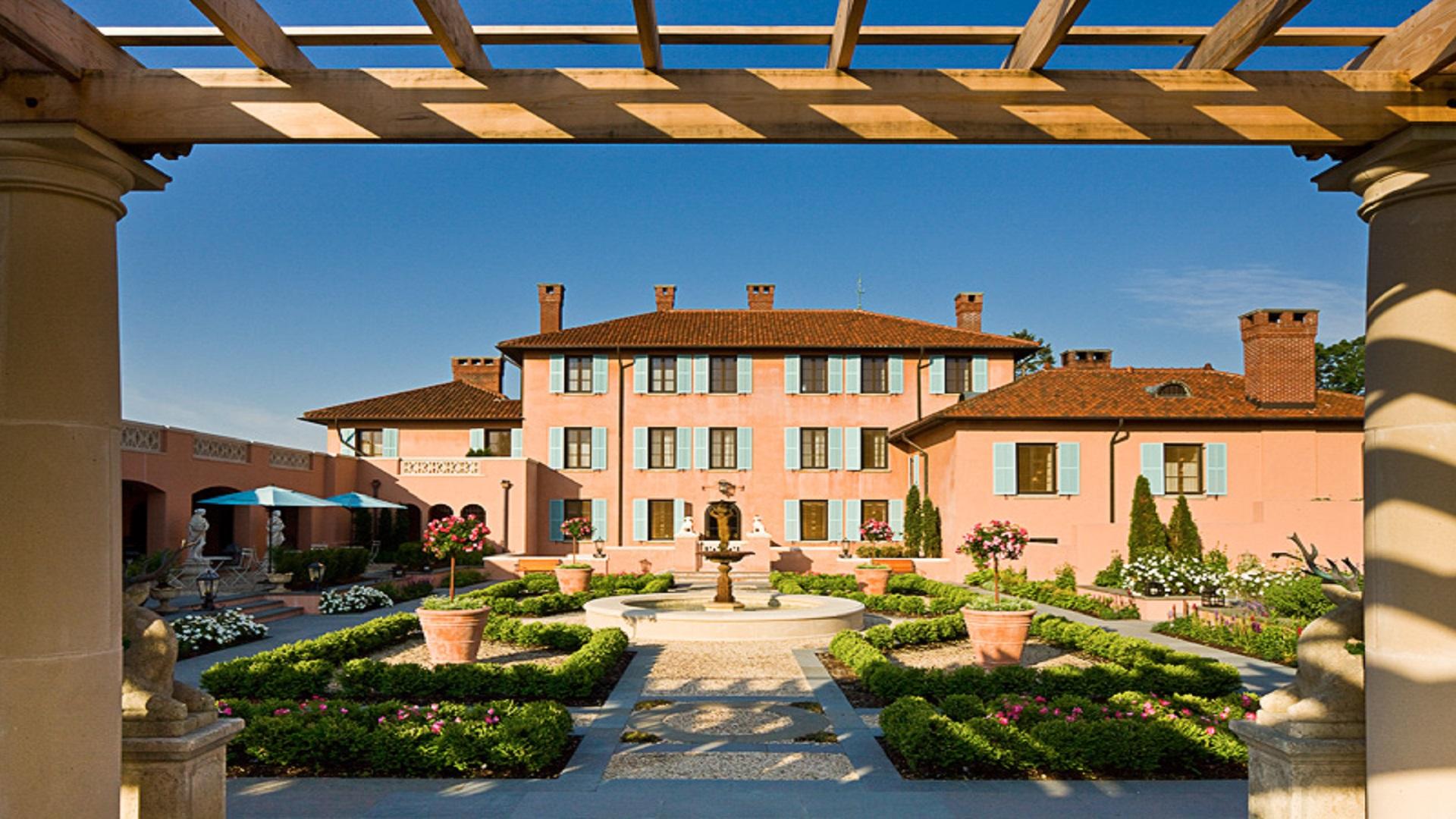 TZELL SELECT Hotels & Resorts Glenmere Mansion