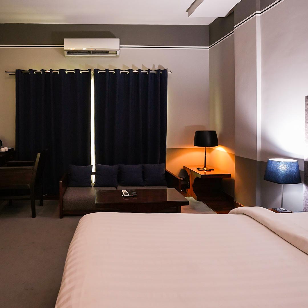 Rooms Near Me Luxury Hotel Near Me The Residency Hotel