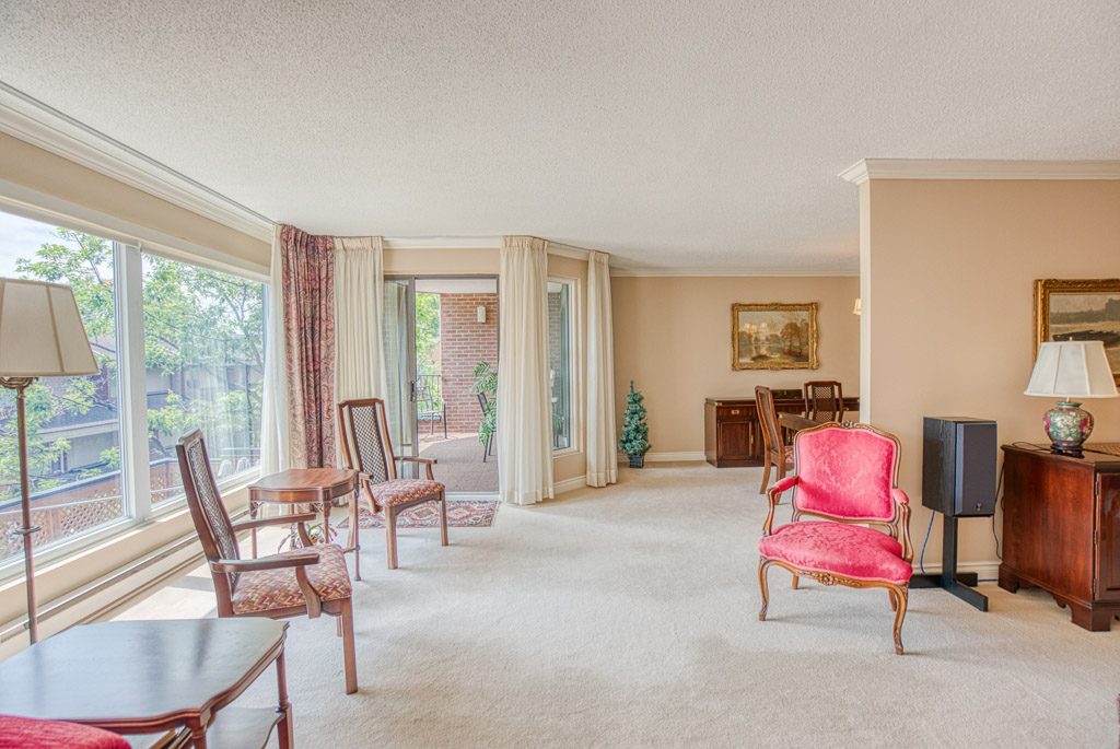 130 Rideau Terrace Unit 3 , Lindenlea Sold Rhodes Barker Luxury Real