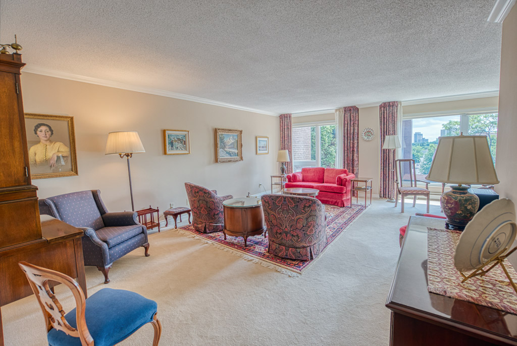 130 Rideau Terrace Unit 3 , Lindenlea Sold Rhodes Barker Luxury Real