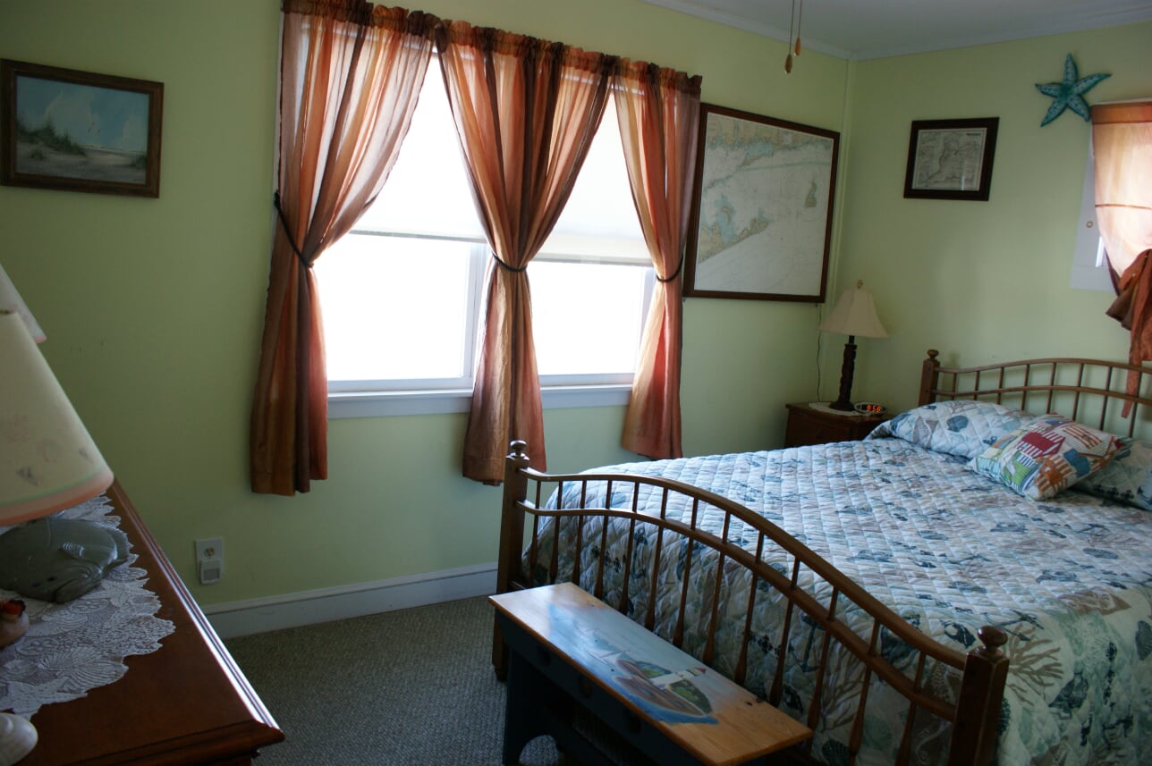 Summer Vacation & Property Rentals in Misquamicut Beach RI