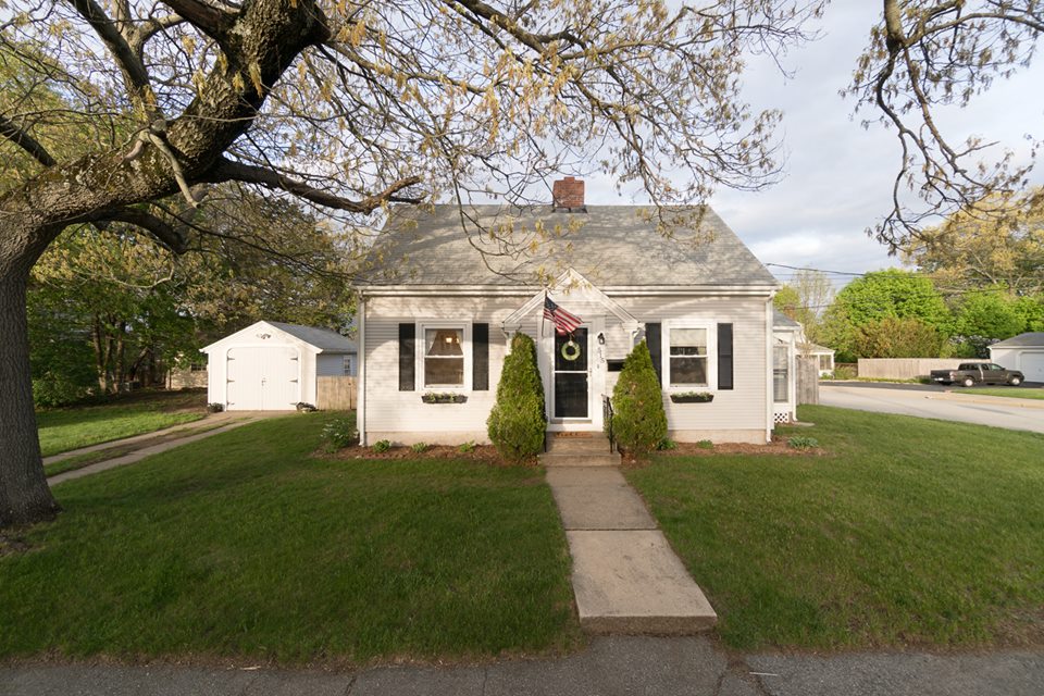 Featured Listing... 515 DAGGETT AVE, PAWTUCKET, RI Things To Do In RI