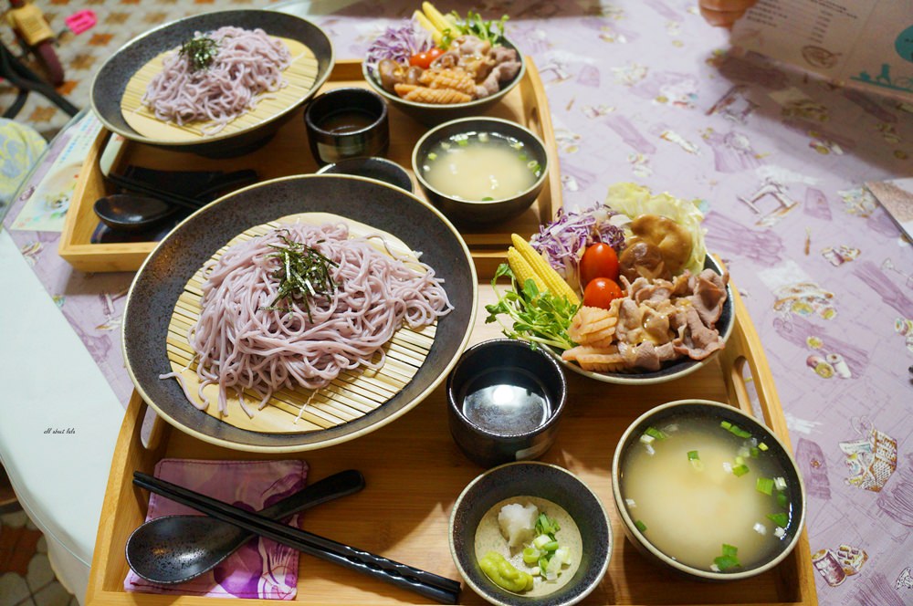 南投埔里 樂川茶食 冷沾麵夏日食用最適合 燈泡奶茶可愛又好喝