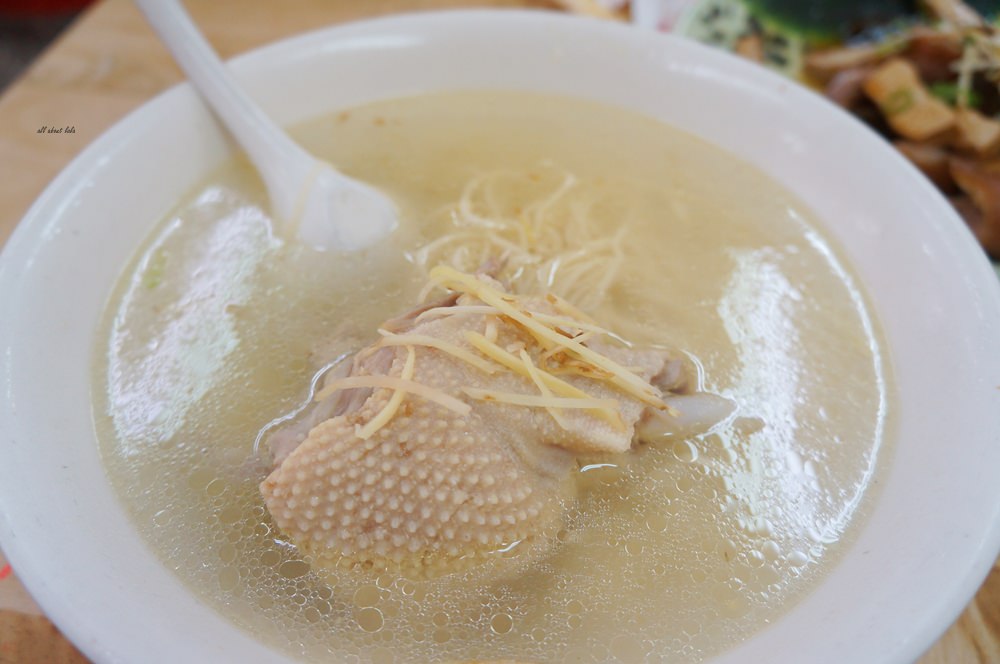 台中北屯區 老向的店麵食 超人氣排隊美食 清蒸鴨腿麵限量又好吃