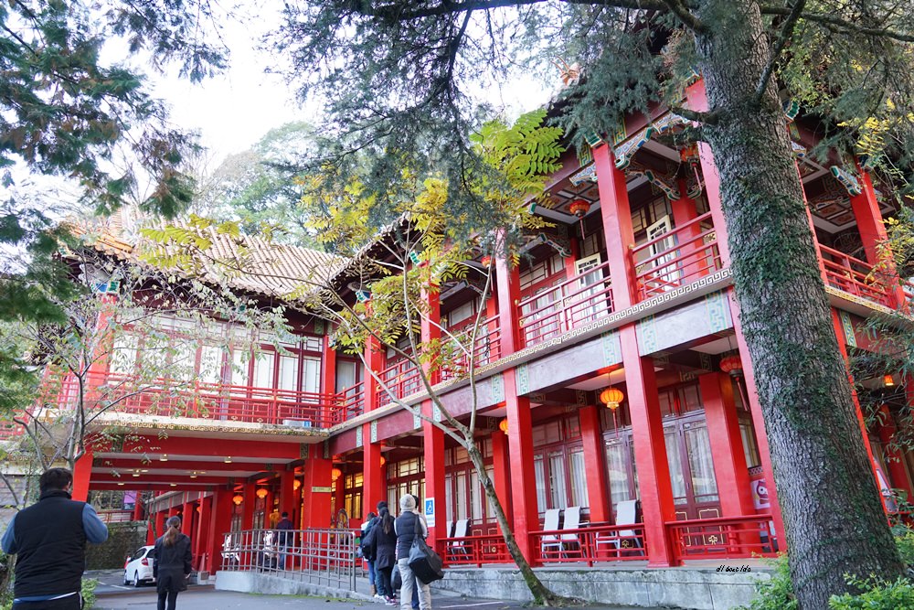 梨山賓館 和平鄉中國傳統宮殿式旅館住宿 蜜蘋果好甜好脆好好吃 近福壽山