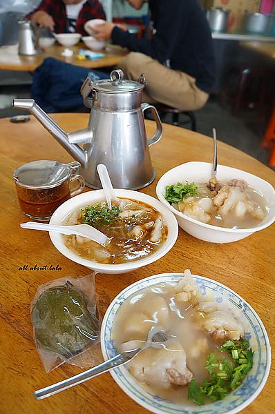 南投埔里美食 超人氣小吃 阿菊肉圓 好吃肉圓 兩種吃法!