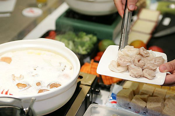 有帥氣金牌主廚的龍鳳餃霸餐敘 in e.181 大的飽口真的好