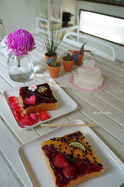 埔里美食 烏牛欄手作巧克力花園 超漂亮的美味厚片土司!!! 巧克力 玫瑰 百香果 草莓