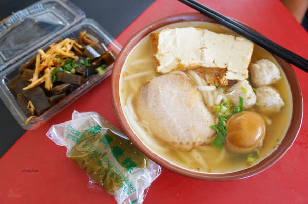 宜蘭美食 廣興做粿 現點現做的草仔粿 米苔目 數十年老店果然厲害 好好吃 大推薦