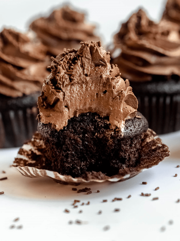 40+ Best Cupcake Recipes Chocolate Cupcakes & More Rich And Delish