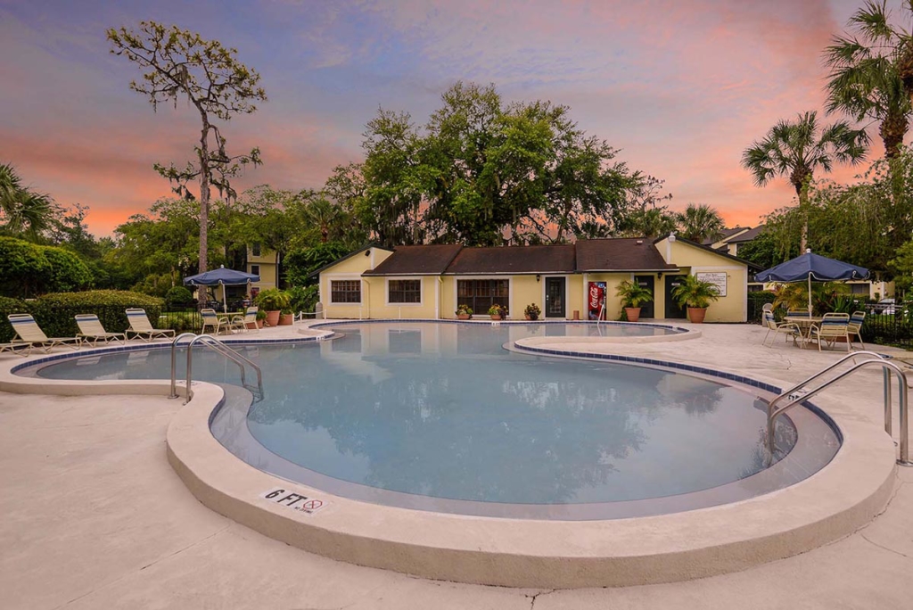 Brookside Manor Apts, Brandon, FL Richards & Robbins