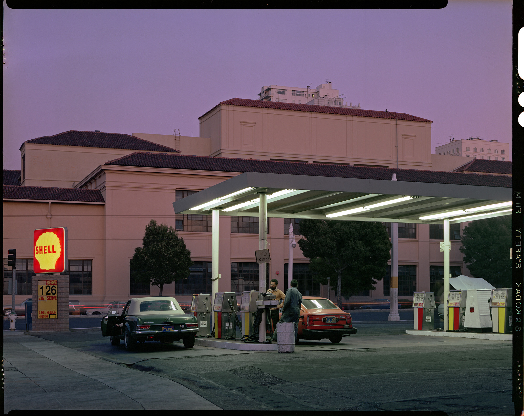 Gas Station on Van Ness Avenue RICHARD SEXTON