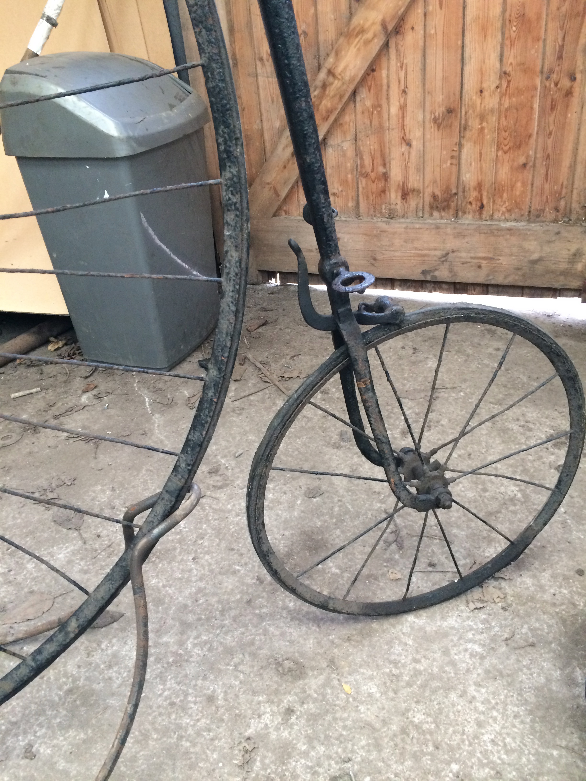 Antique Bicycle Restoration, Penny Farthing Ordinary Restoration
