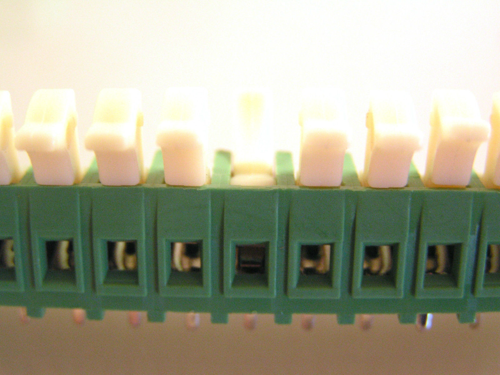 Blockmaster PCB Screwless Lever Terminal Blocks 10A 250V 220 Way 2