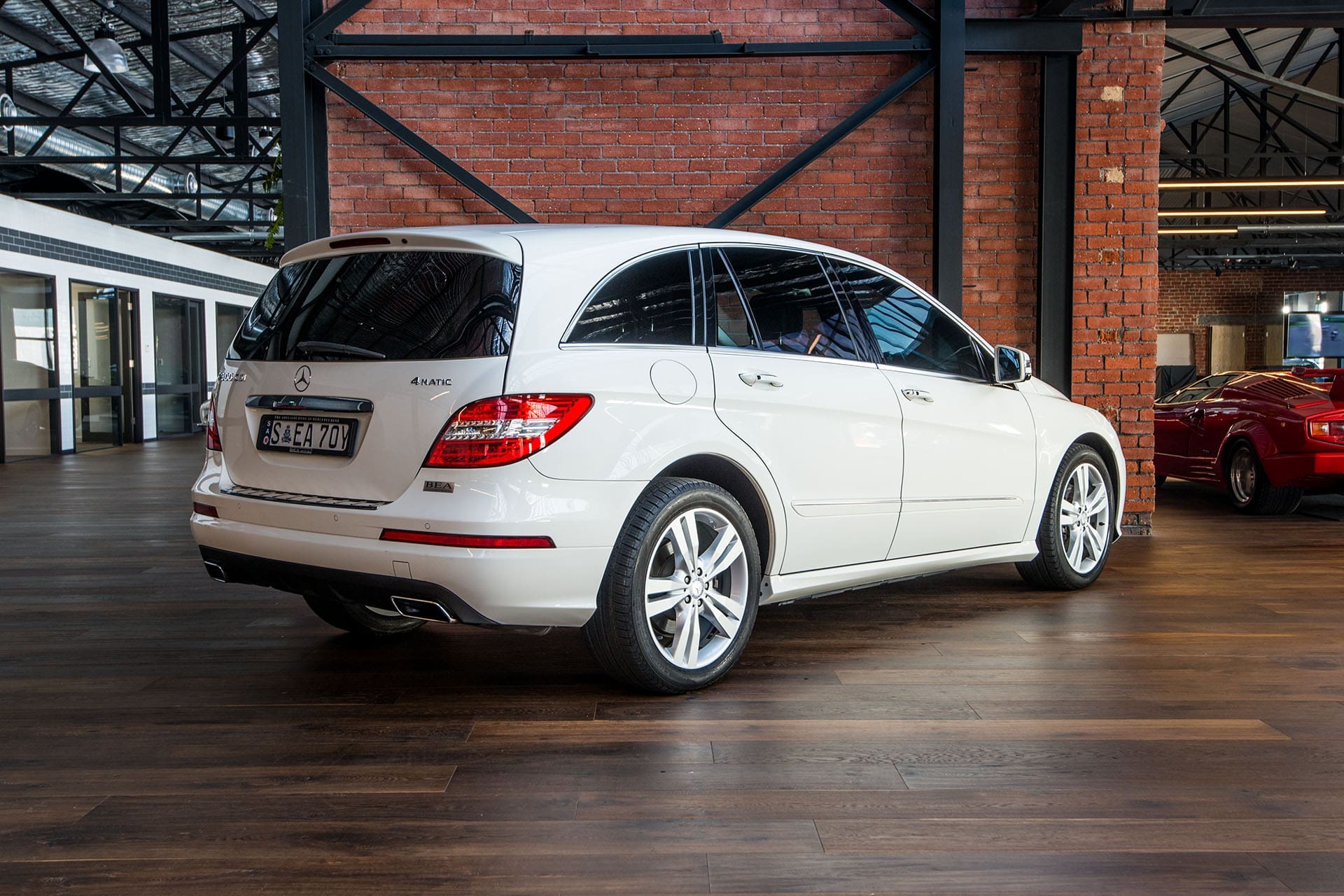 2010 Mercedes R300 CDI MY11 Richmonds Classic and Prestige Cars
