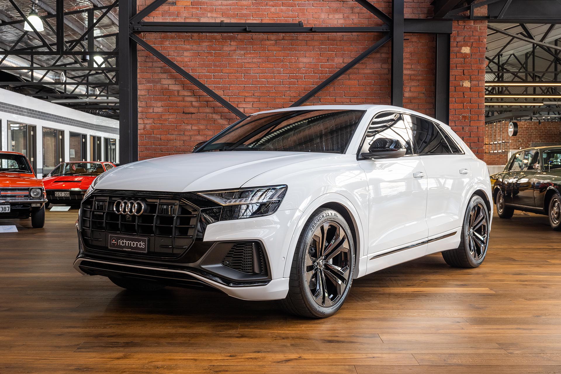 Audi Q8 WHite (5) Richmonds Classic and Prestige Cars Storage and