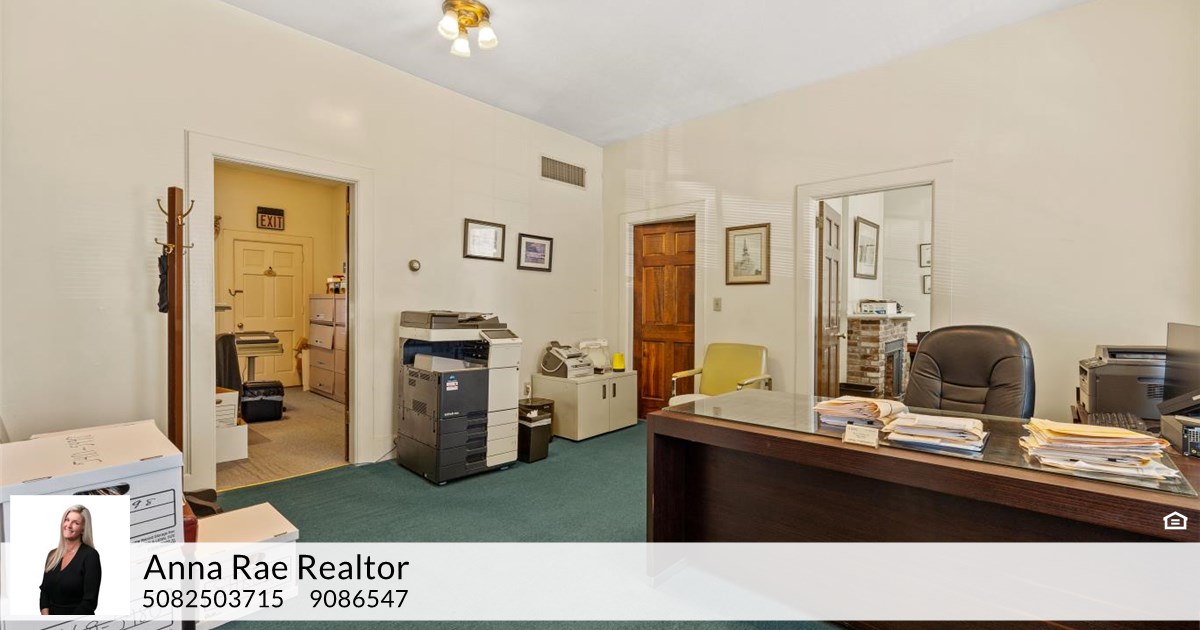 6 Pleasant St, Taunton, MA 02780