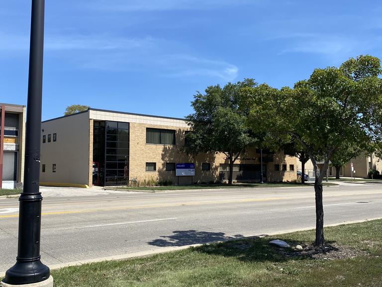 Rick Levin Auctions 5430 St. Charles Rd., Berkeley, IL