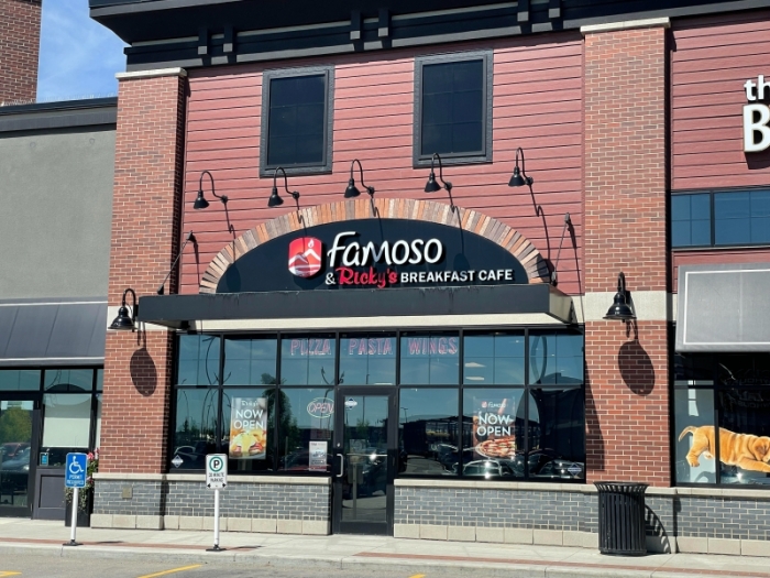 Cochrane Rickys Grill