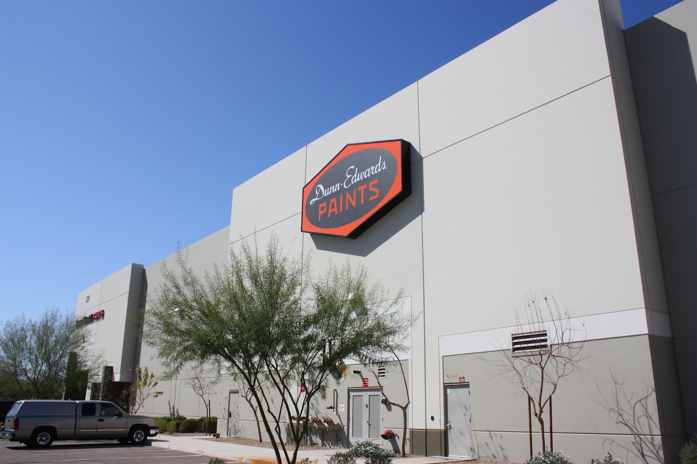 Dunn Edwards Manufacturing Ricor, Inc.