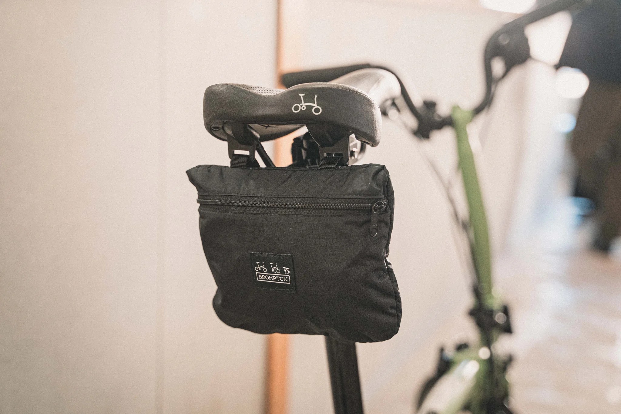 Brompton Bike Cover with integrated pouch ブロンプトン バイクカバー Grumpy Bike Shop