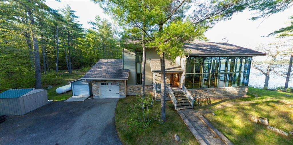 Waterfront Homes/Cottages Property types Rideau Realty