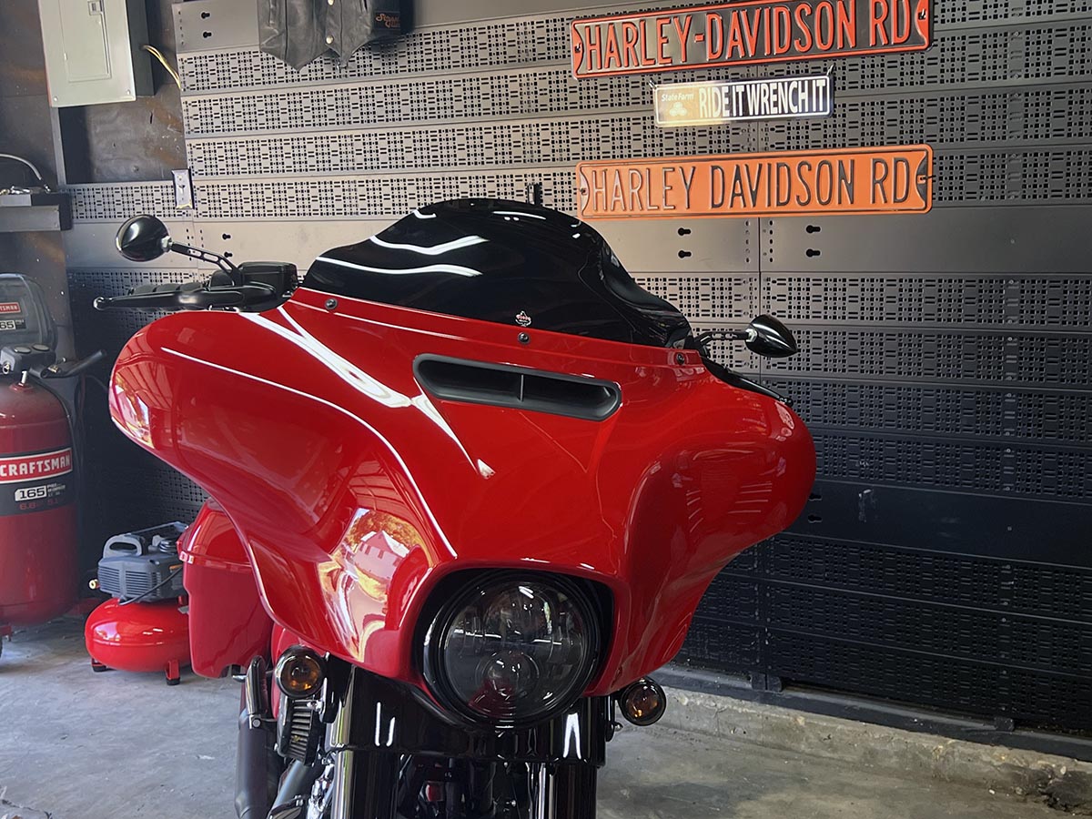 Selecting Windshields For Harley Touring Motorcycles