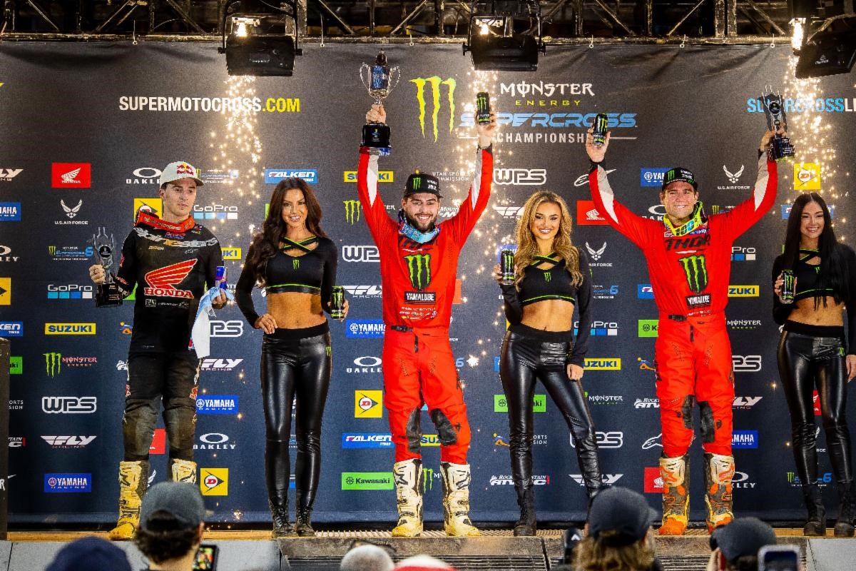 Cooper b Wins a Wild Night in Texas with Arlington Supercross