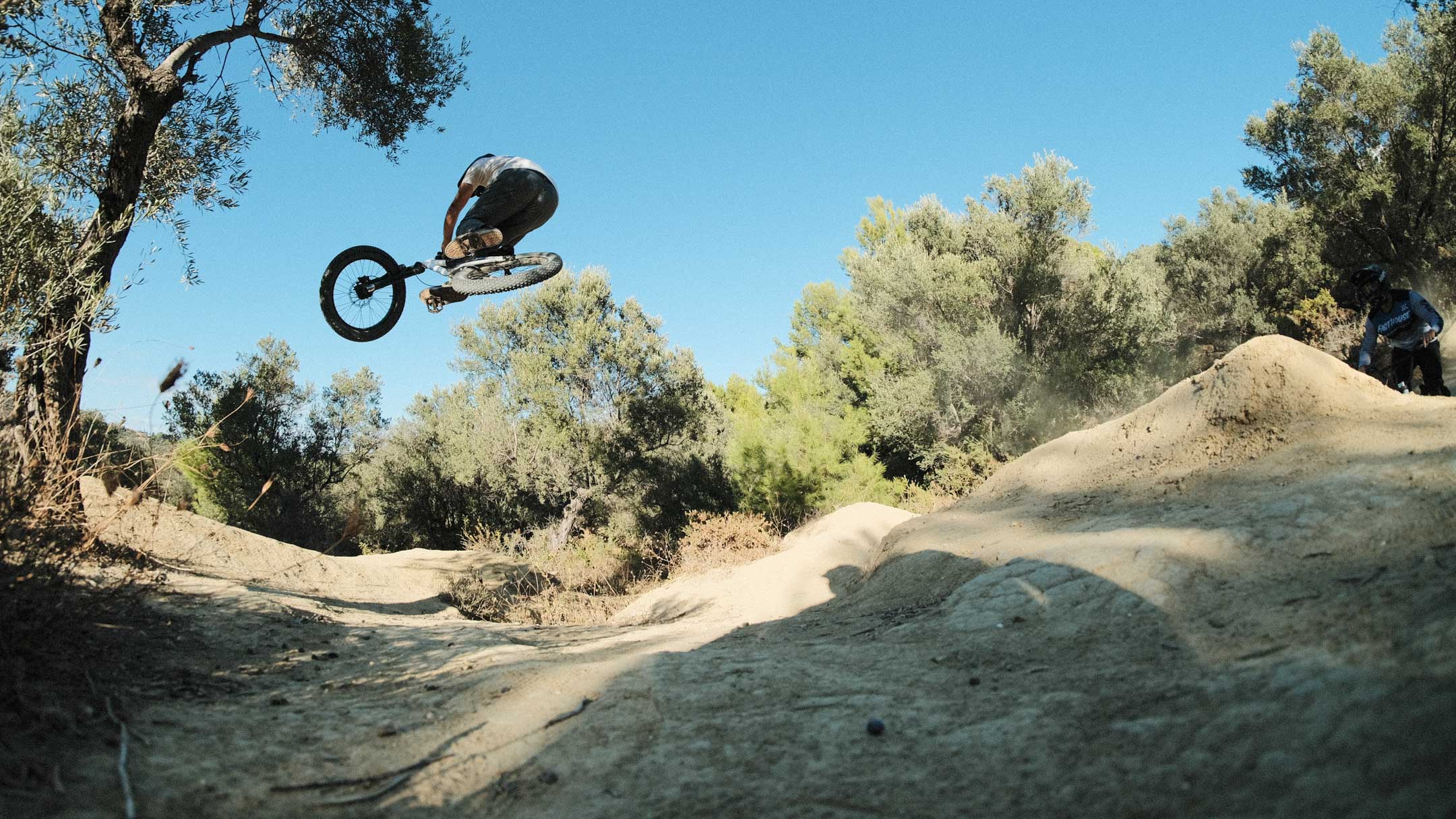 REVIEW Fingers Crossed BMX Fully Complete Rid...