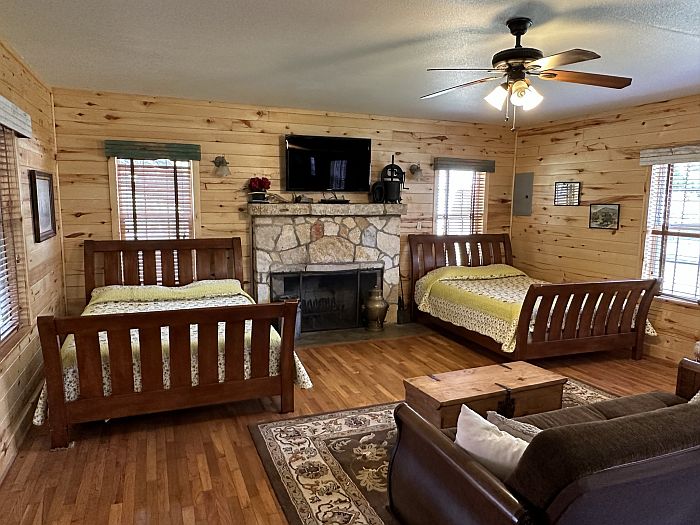 BUCKSKIN LODGE Riding River Ranch