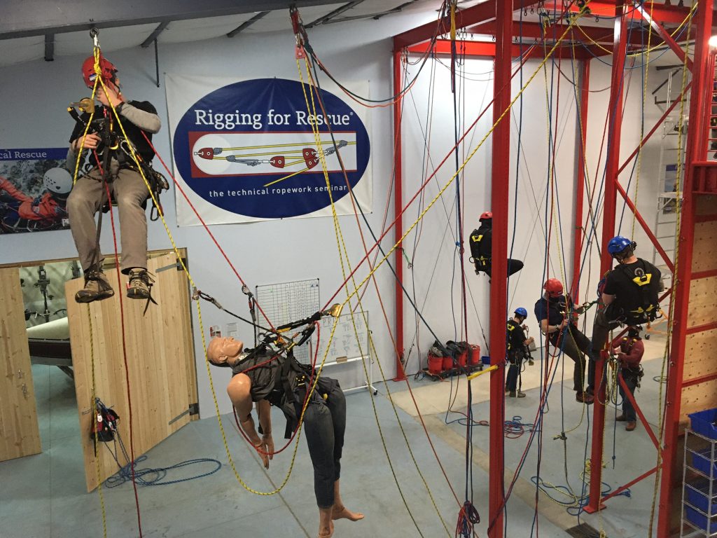 Rope Access in Ouray SPRAT Training and Evaluation Rigging for Rescue