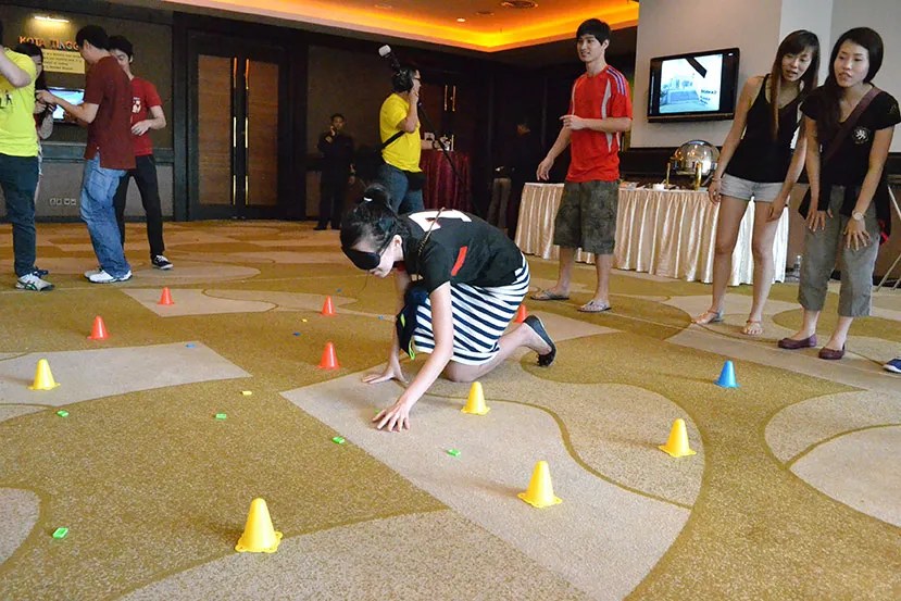 TEAM BUILDING PROGRAMMES Right Impact