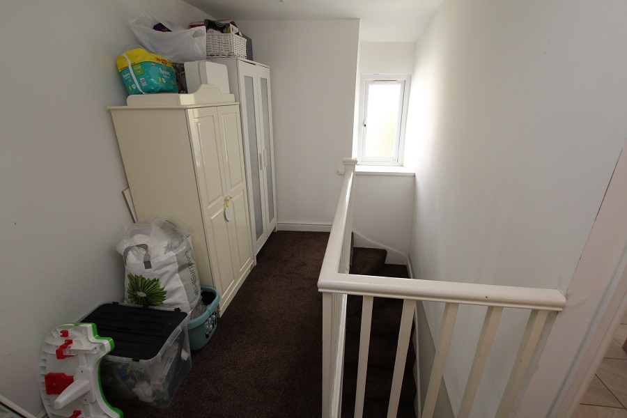 Baglan Street, Treherbert, Treorchy, Rhondda Cynon Taf CF42 5AS Right