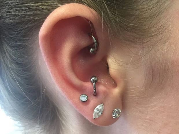 Anti Tragus Piercing [50+ Ideas] and Complete Guide RightPiercing
