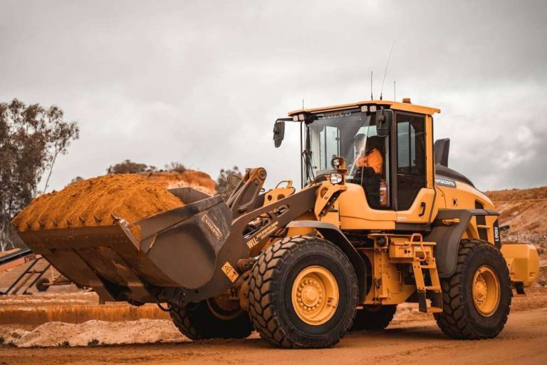 FRONT END LOADER TRAINING Riley Operator Skills Training Centre
