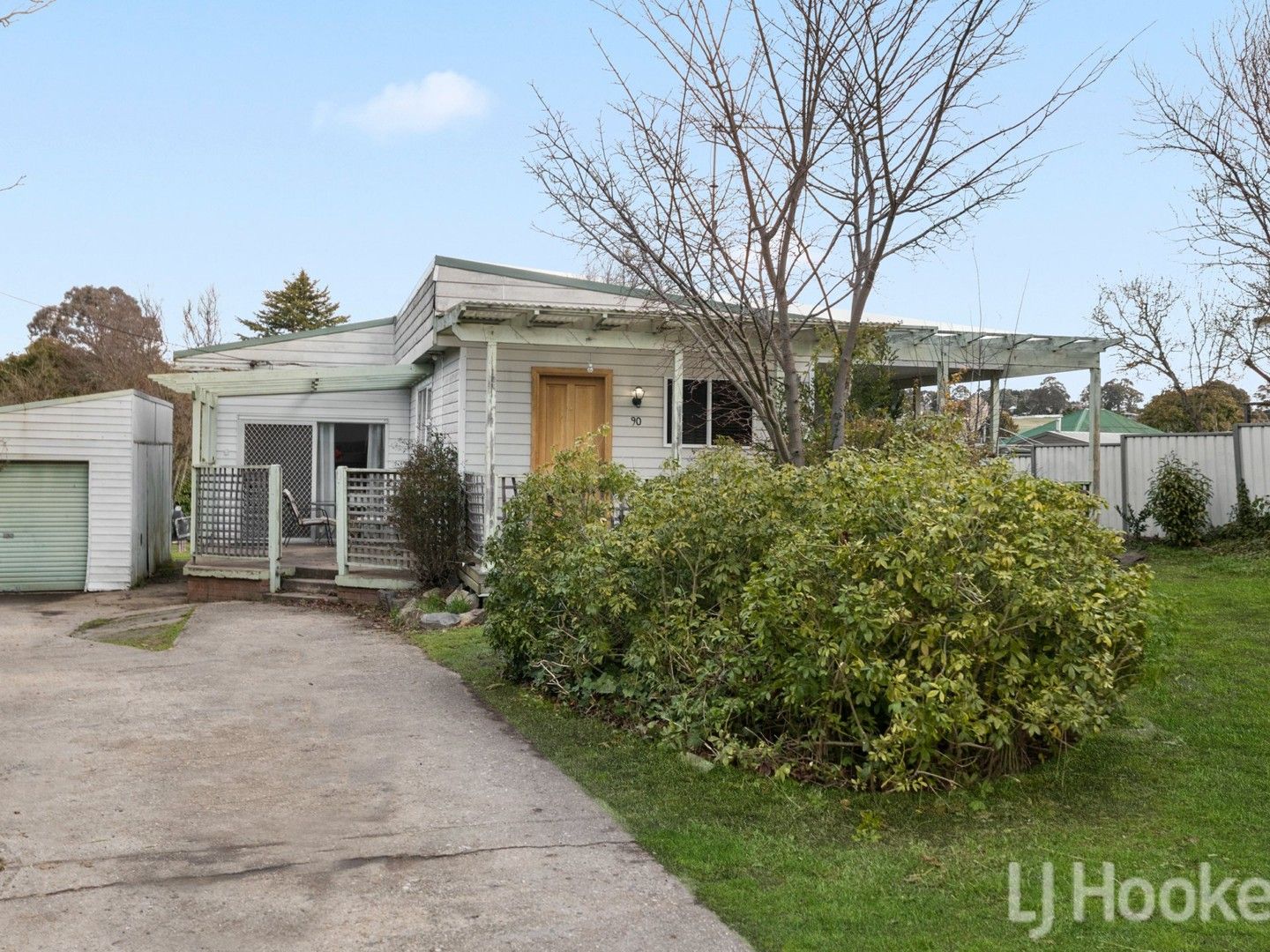 90 Queen Street, Oberon NSW 2787 Domain