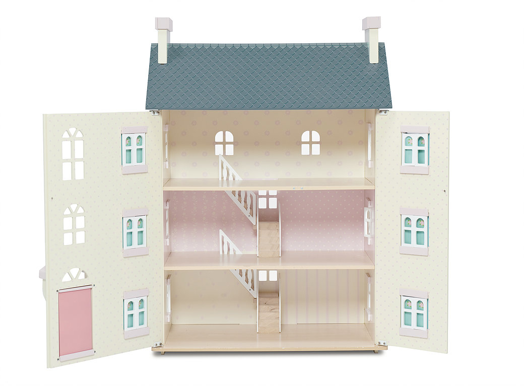 Cherry Tree Hall • Ring o’ Roses