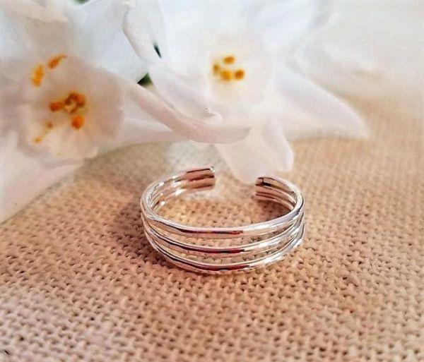 23+ Toe Rings and the Unique Toe Ring Meanings and History (2020)