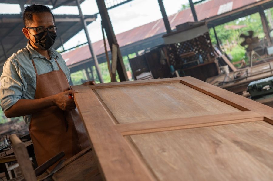 ¿Cómo hacer una puerta de madera? Riomader